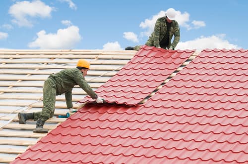 Hip Roof vs. Gable Roof: Which is Best for Your Home?